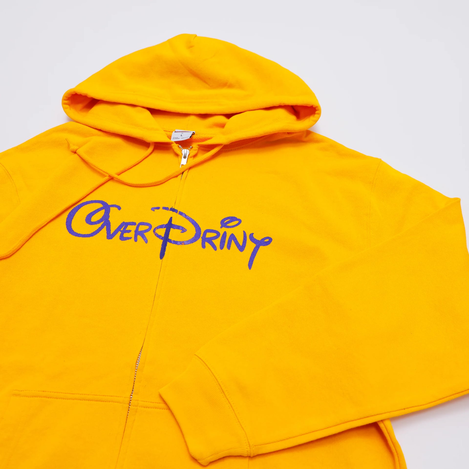 WONDER Zip Hoodie - 250105_OP_00108_cdcab5f5-fadc-4a91-a2bf-20ef17ca6b53.jpg