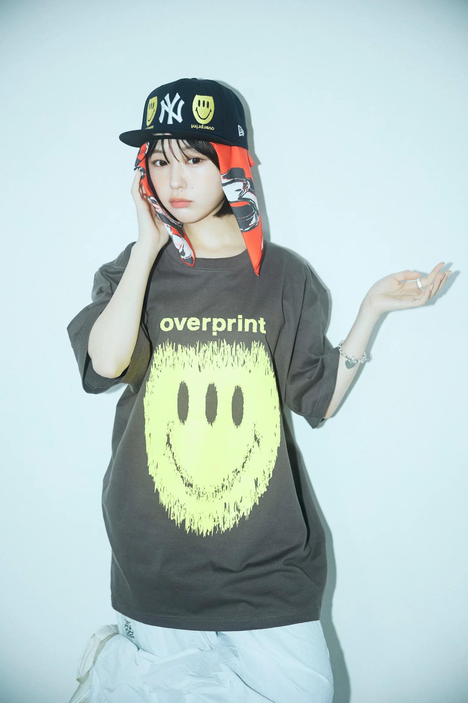 chain logo bandana - 250418_op_0187_7ee93205-9bb7-45e0-a16f-cc5fb1a732b1.jpg