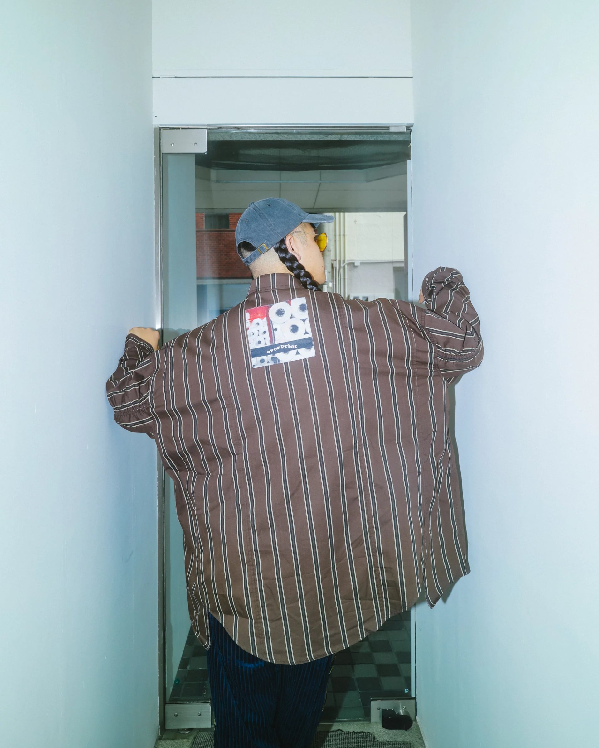BREAK WIDE SHIRTS(STRIPE) - 250912_OP_01181_c53c8241-dbfe-4257-8d42-d52251e8933c.jpg