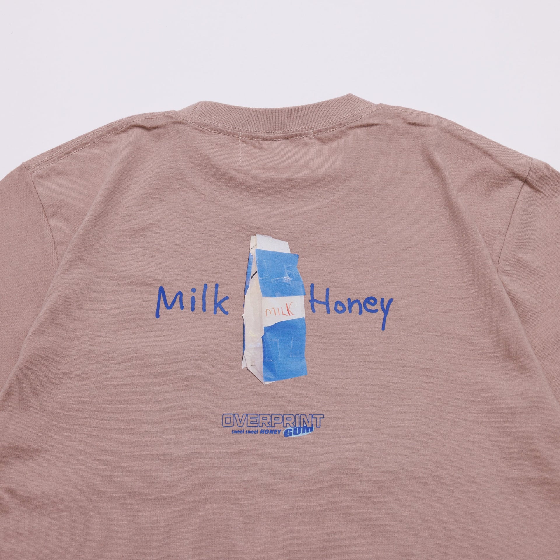 BOOGIEBACK Tee - 251020_OP_079_24f4c8d6-0797-4f07-b7f7-b6a0101b3fab.jpg