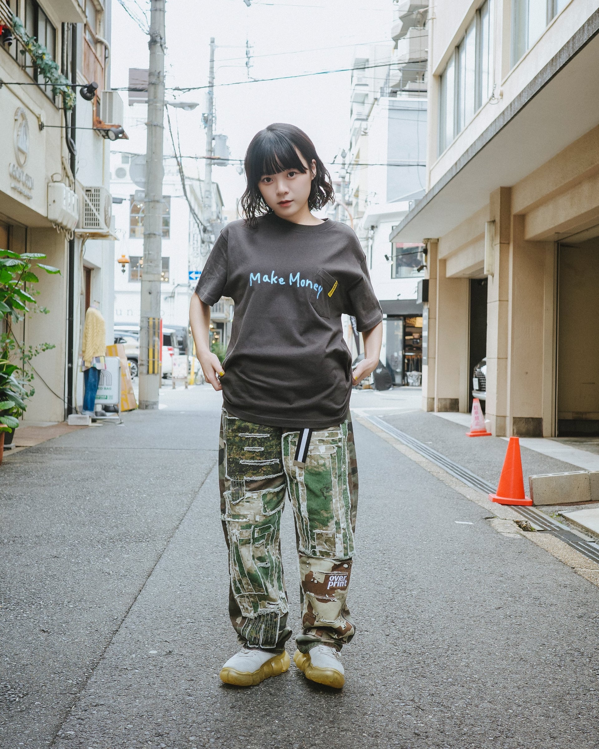 BOOGIEBACK Tee - 251111_OP_01422_646fcb27-b607-4c53-b3a6-55a9db1fd02a.jpg