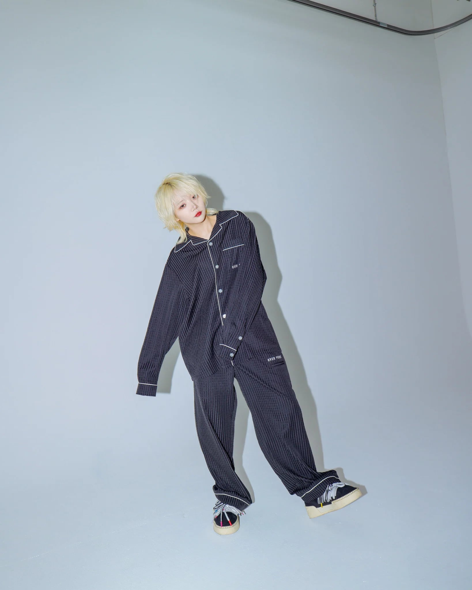 LOUNGE STRIPE PANTS - 2512119_OP01402.jpg