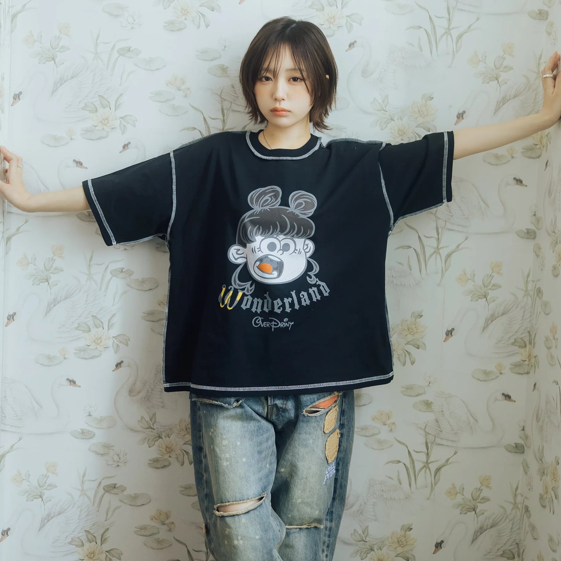 Wonderland Tee - 260316_OP_00819_A.jpg