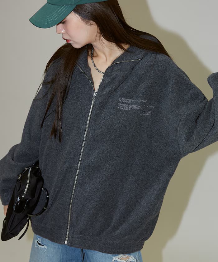 チャコールグレー