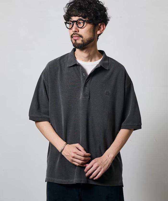 ブラック