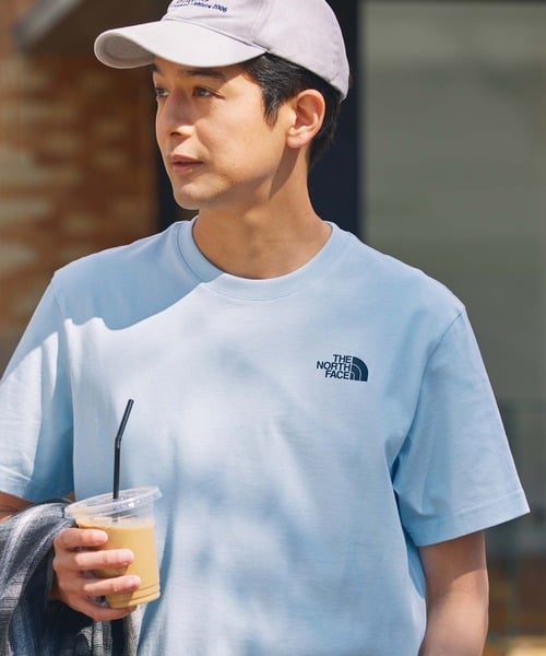 ライトブルー